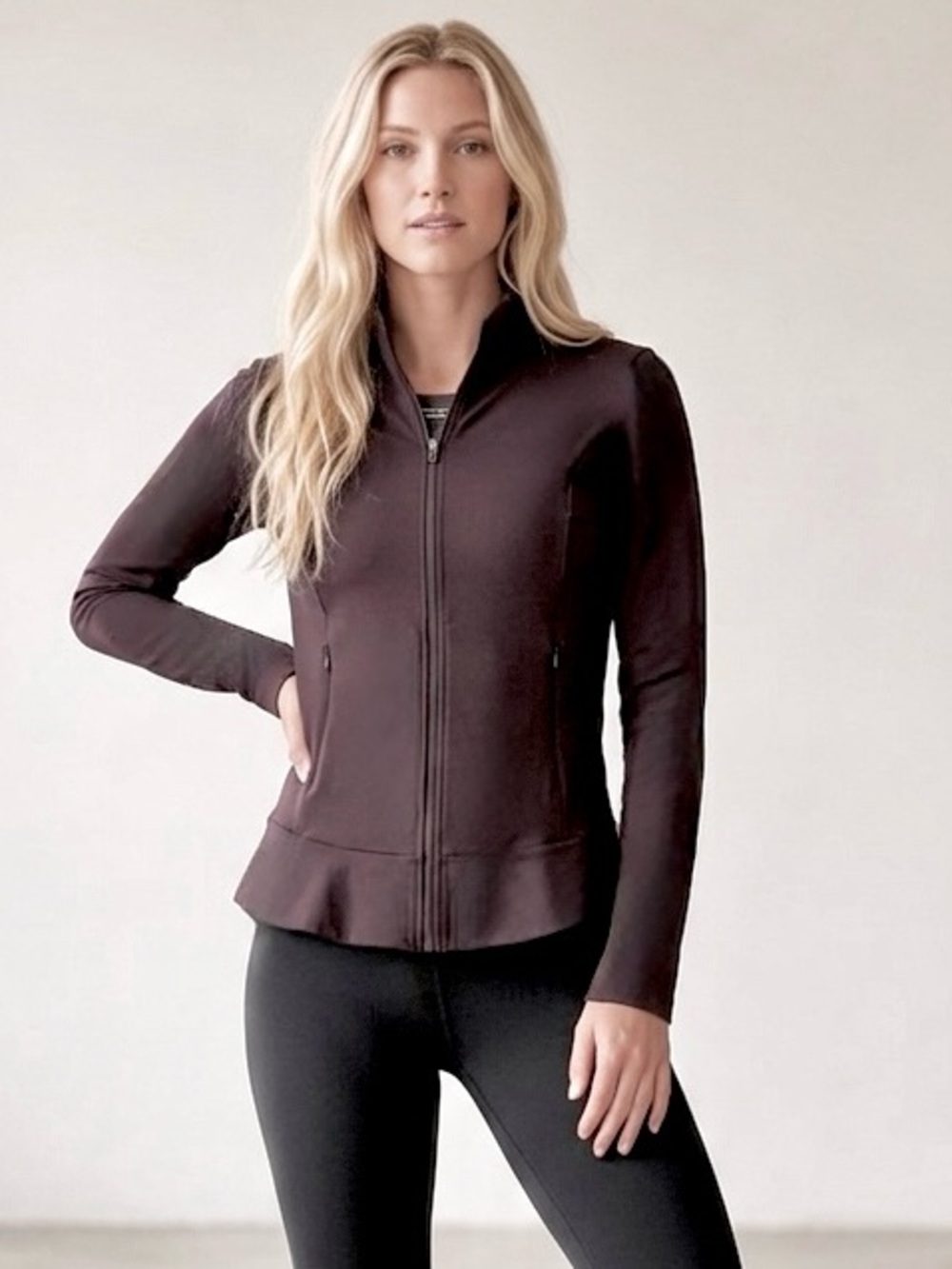 Patagonia Fitted Yoga Jacket Active Zip Up Peplum Hem Purple XS